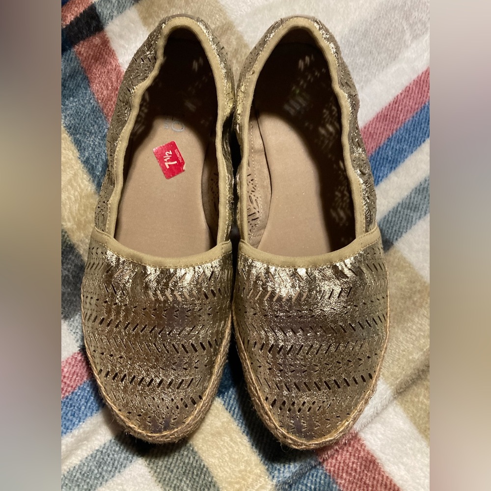 Easy Spirit 360 Gold Shoes Size 7.5